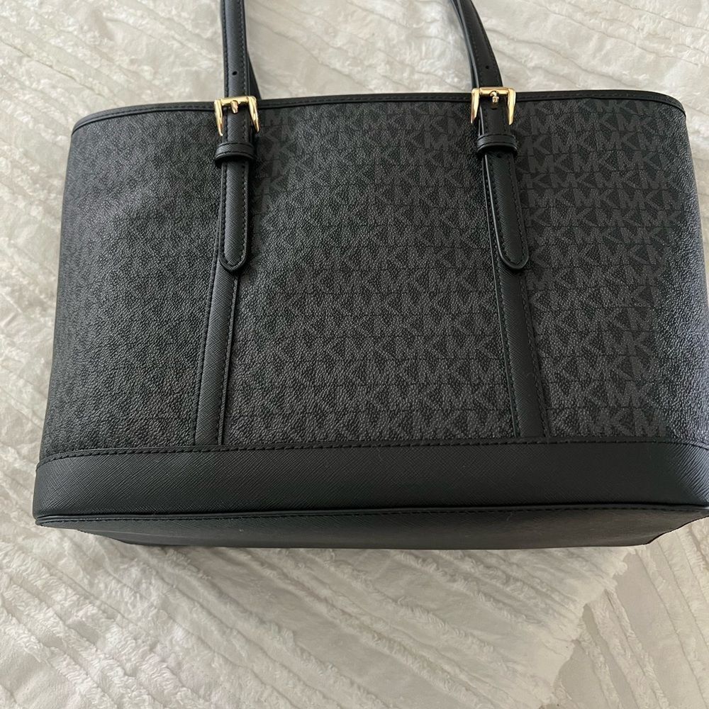 New with tags Michael Kors Jet Sest Travel Medium Double Pocket Tote black - Picture 4 of 9